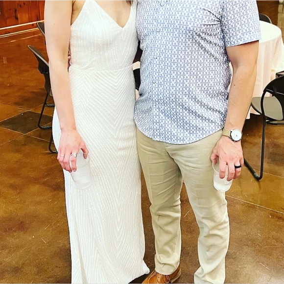 GORGEOUS Lulus wedding dress - Picture 4 of 4